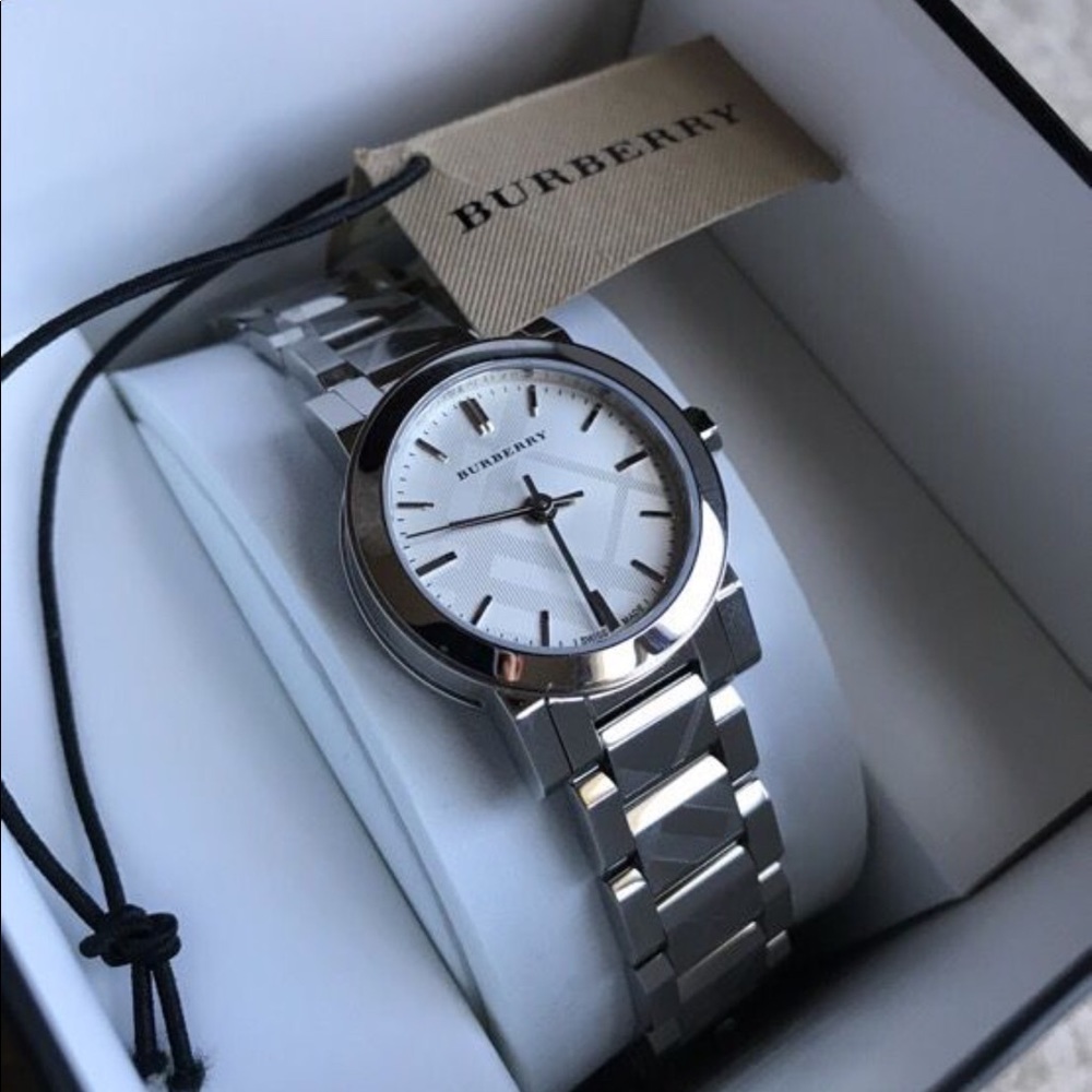 Brand new Burberry city watch